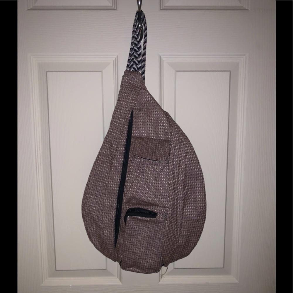 Canvas sling bag